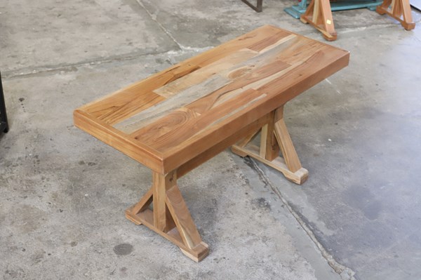 Lot 226 - BENCH