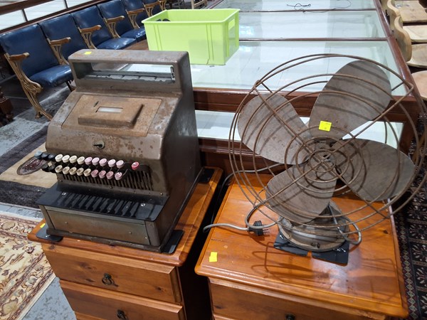 Lot 170 - CASH REGISTER AND FAN