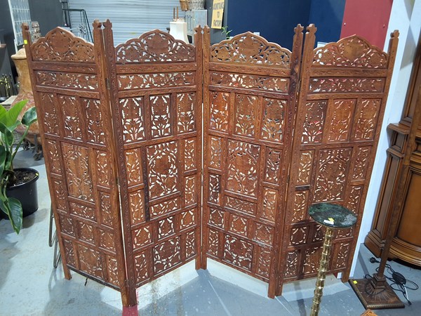 Lot 284 - ORIENTAL DRESSING SCREEN