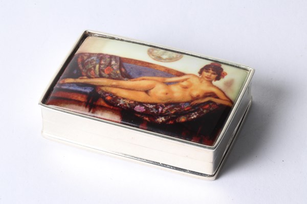 Lot 1074 - SILVER ENAMELLED BOX