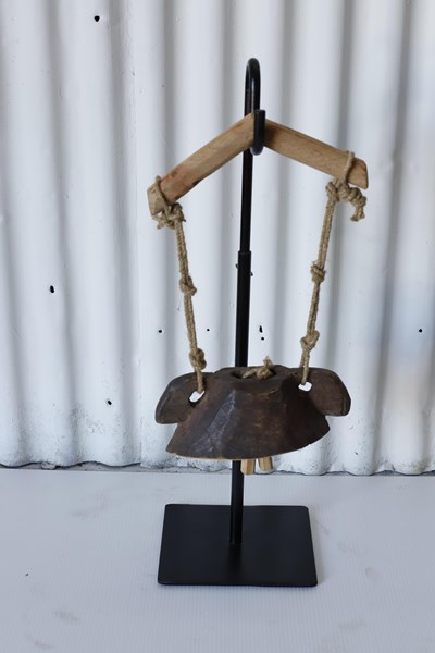 Lot 49 - COW BELL