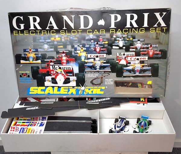 Lot 1431 - SCALEXTRIC GRAND PRIX SET