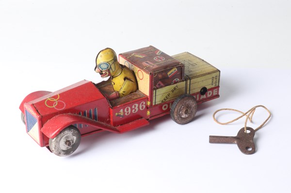 Lot 1233 - TIN TOY