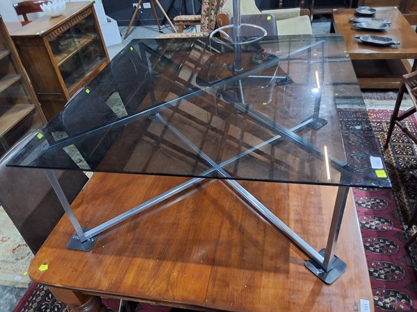 Lot 85 - COFFEE TABLE