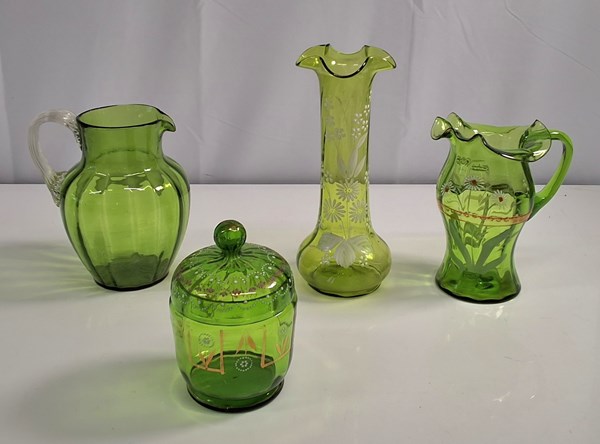 Lot 1229 - A COLLECTION OF GREEN GLASS