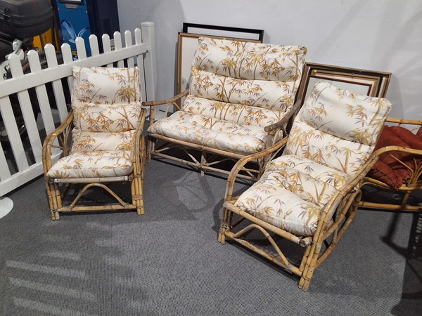 Lot 360 - CANE PATIO SUITE