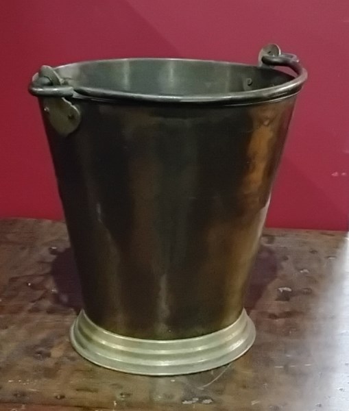 Lot 105 - BRASS CHAMPAGNE BUCKET