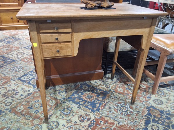 Lot 61 - VINTAGE DESK