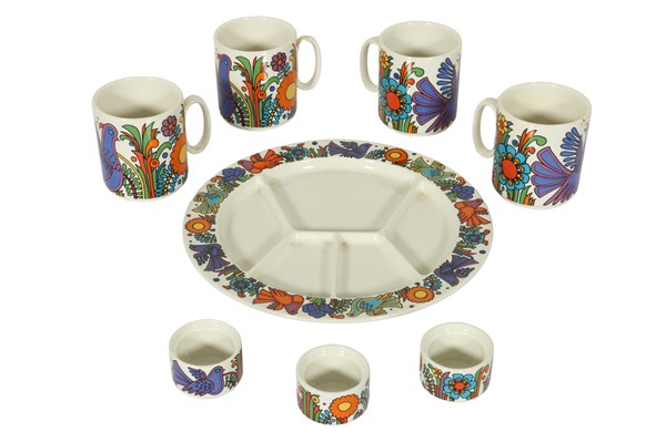 Lot 157 - ACAPULCO DINNERWARE