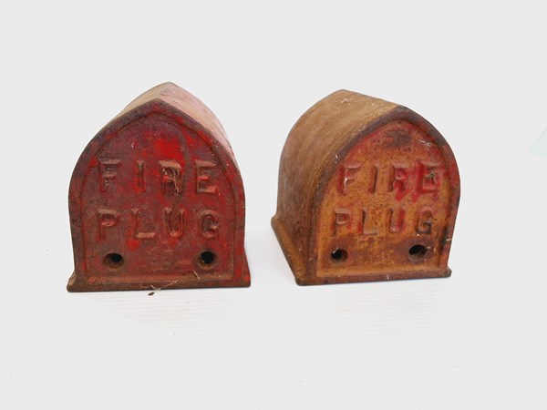 Lot 1189 - FIRE PLUGS