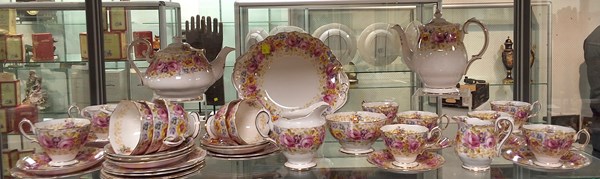 Lot 1236 - ROYAL ALBERT TEA & COFFEE SERVICE