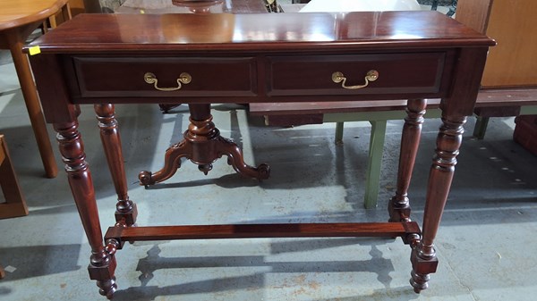 Lot 231 - CONSOLE TABLE