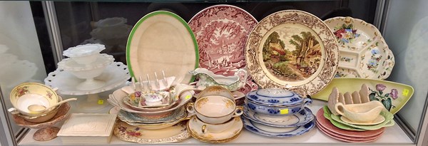 Lot 1373 - A COLLECTION OF SERVINGWARE