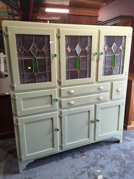 Lot 185 - KITCHEN DRESSER