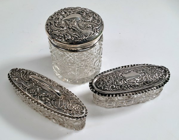 Lot 1059 - DRESSING TABLE JARS