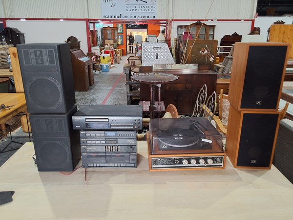 Lot 209 - STEREO LOT