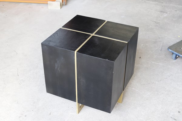 Lot 39 - SIDE TABLE