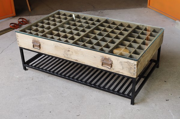 Lot 63 - COFFEE TABLE