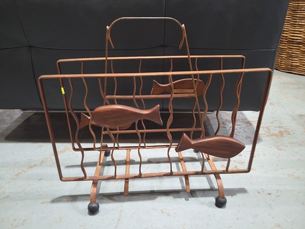 Lot 298 - MAGAZINE RACK