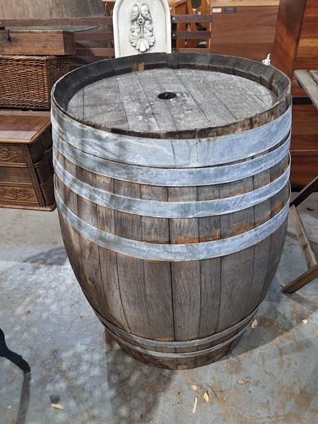 Lot 335 - OAK BARREL