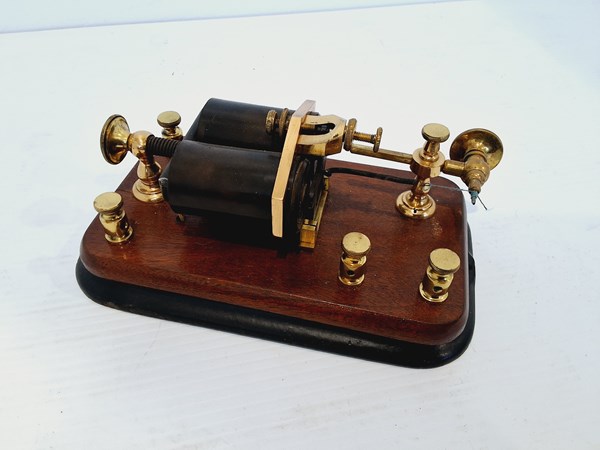 Lot 1160 - MORSE CODE RECEIVER