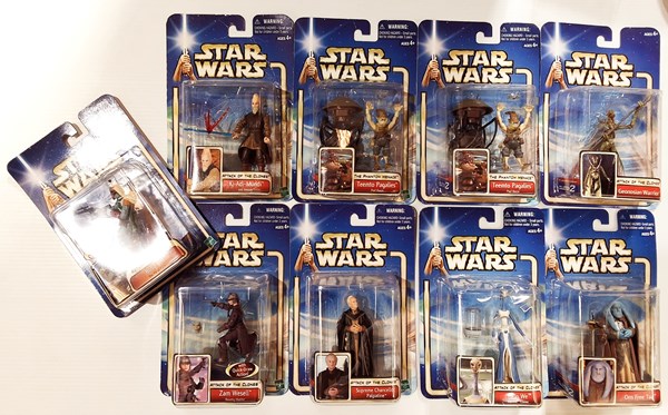 Lot 1450 - STAR WARS FIGURINES