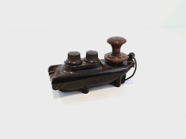 Lot 1157 - MORSE CODE KEY