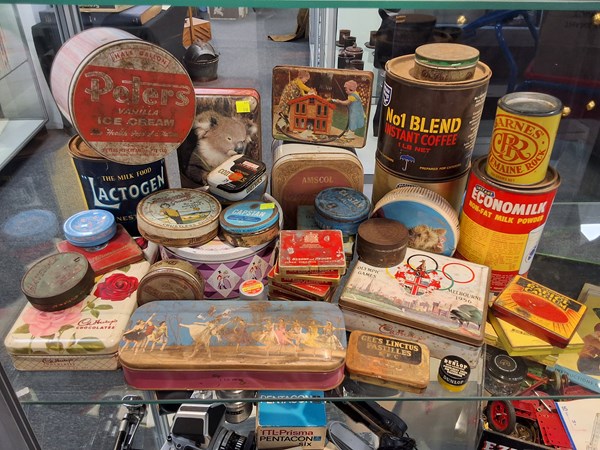 Lot 1334 - TINS