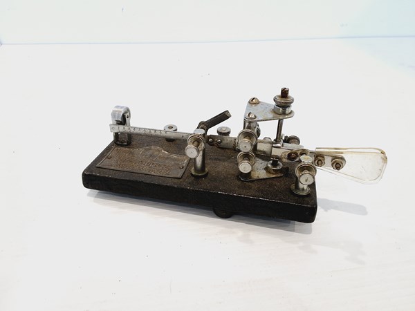 Lot 1156 - MORSE CODE KEY