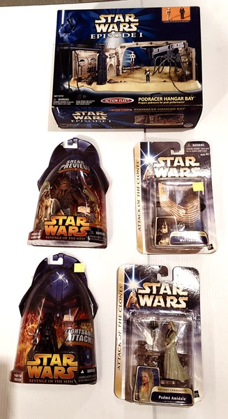 Lot 1441 - STAR WARS COLLECTABLES