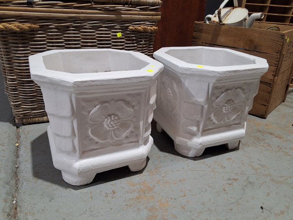 Lot 170 - CONCRETE POTS