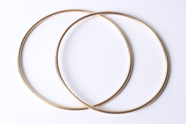 Lot 1027 - GOLD BANGLES