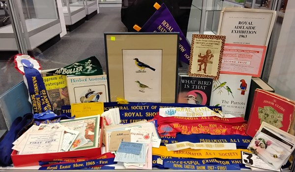 Lot 1309 - AGRICULTURAL SHOW PRIZES, COASTERS & BOOKS