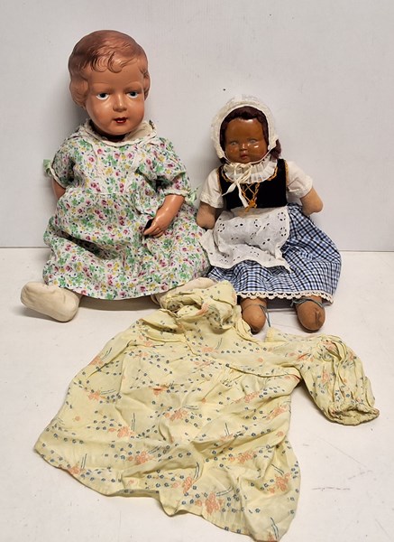 Lot 1304 - VINTAGE DOLLS