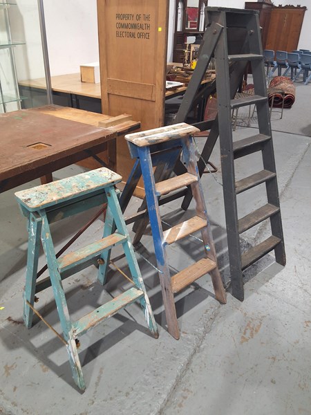 Lot 325 - STEP LADDERS