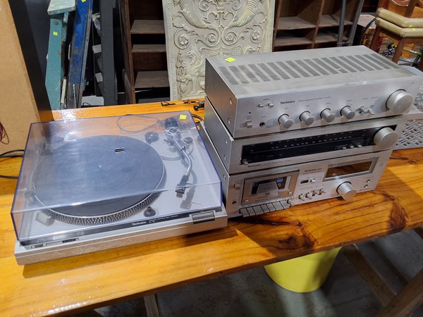 Lot 321 - STEREO EQUIPMENT