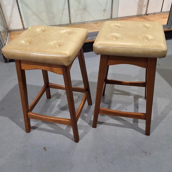 Lot 303 - BAR STOOLS