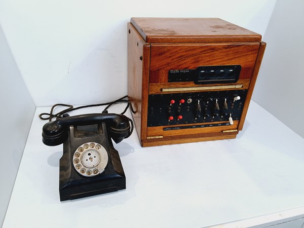 Lot 1253 - TELEPHONE