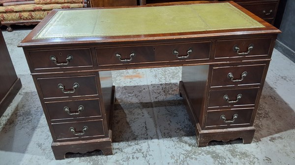 Lot 131 - TWIN PEDESTAL DESK