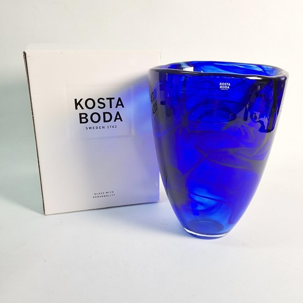 Lot 1155 - KOSTA BODA VASE