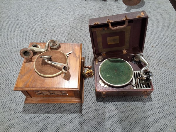 Lot 133 - GRAMOPHONES