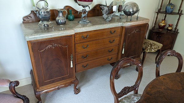 Lot 393 - SIDEBOARD