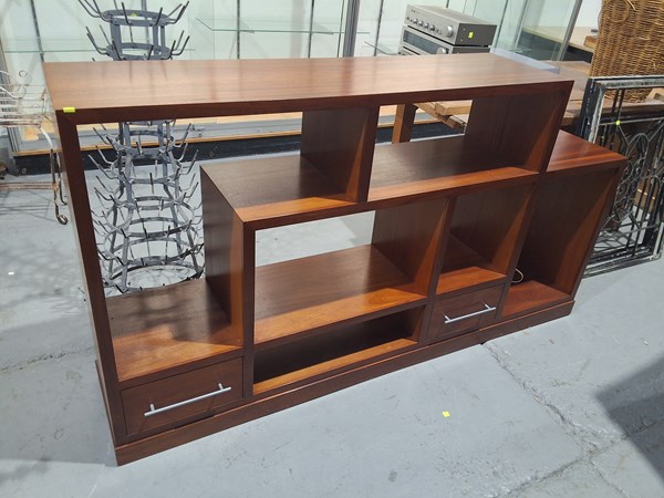 Lot 320 - SHELF UNIT