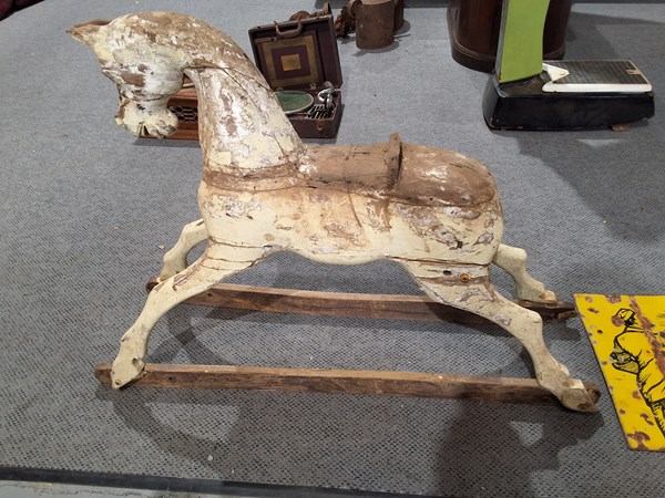 Lot 102 - TIMBER HORSE