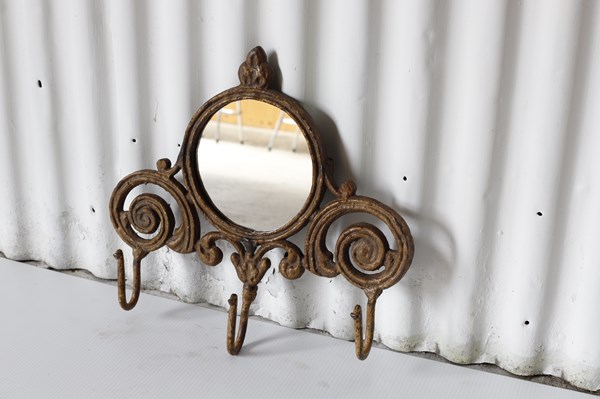 Lot 155 - MIRROR