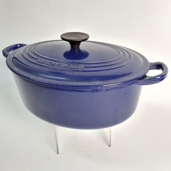 Lot 1238 - LE CREUSET CASSEROLE DISH