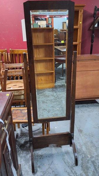 Lot 84 - CHEVAL MIRROR