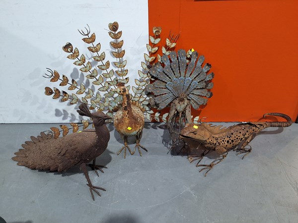 Lot 177 - GARDEN ORNAMENTS