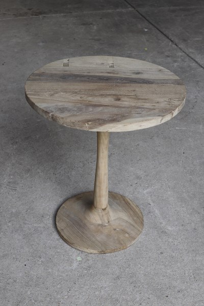 Lot 86 - SIDE TABLE