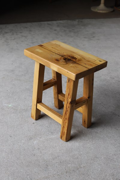 Lot 379 - STOOL